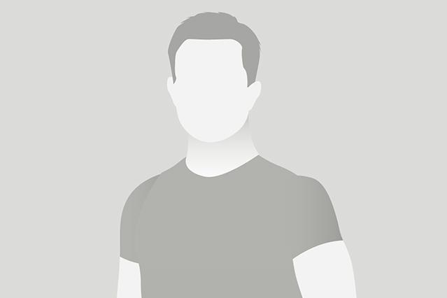 Bild eines schematischen menschlichen K&ouml;rpers ohne erkennbare Merkmale oder Gesichtsausdr&uuml;cke auf grauem Hintergrund.